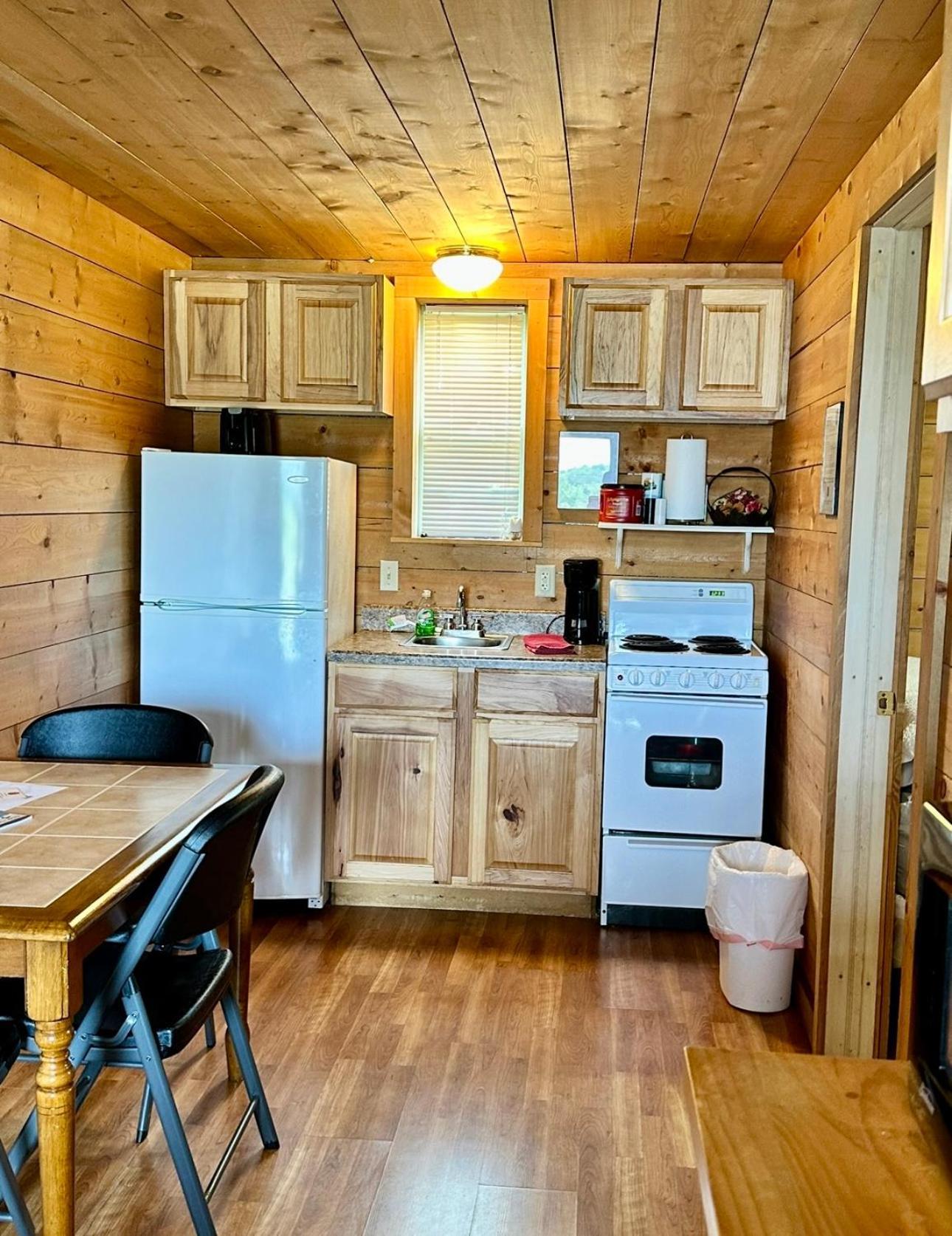 Lakeside Motel, Cabins And Rv Kingston 外观 照片